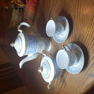 Hira Tea Set